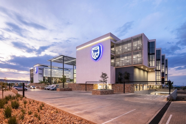 Standard Bank Namibia raises N$400m in debut Green Bond issuance