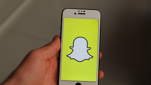 ‘Awful’ snap sales wipe US$47bn from social media stocks