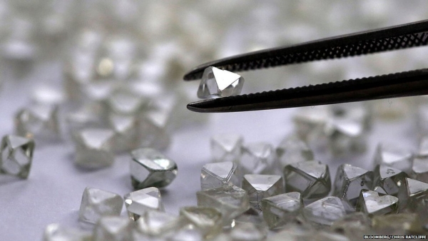 Diamond sales fuel Botswana budget surplus