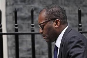 Kwarteng sacked as UK finance minister, pound plunges