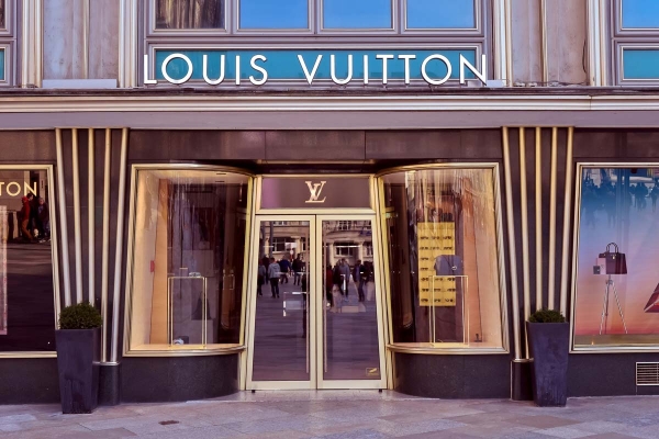 Louis Vuitton set to raise prices