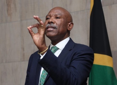 SARB warns of triple blow for South Africans – including a ‘price spiral’